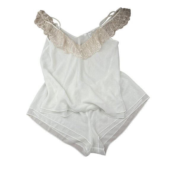 Flora Nikrooz Other - Flora Nikrooz pyjama set two piece camisole shorts white set M lace